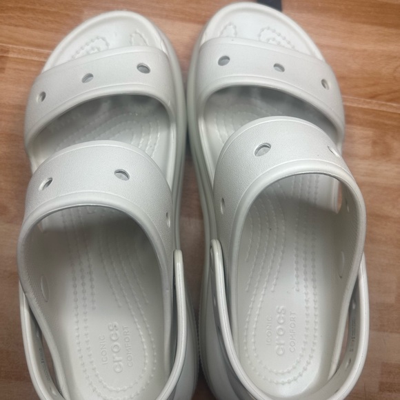 Crocs Mega Crush Sandal - Picture 2 of 4